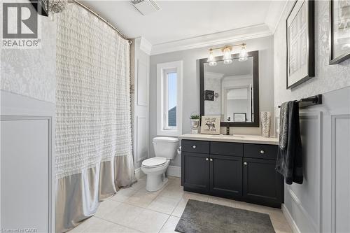 36 Pavilion Drive, Binbrook, ON - Indoor Photo Showing Bathroom