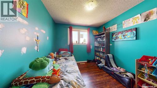 1126 Brett Bay, Regina, SK - Indoor Photo Showing Bedroom