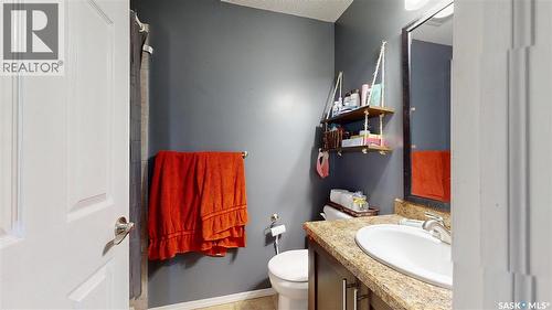 1126 Brett Bay, Regina, SK - Indoor Photo Showing Bathroom