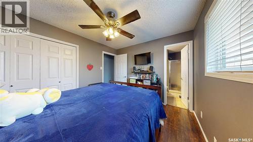 1126 Brett Bay, Regina, SK - Indoor Photo Showing Bedroom