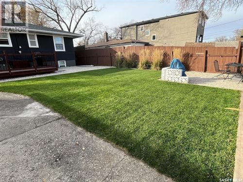 2221 Francis Street, Regina, SK - Outdoor