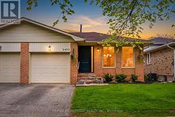 3452 CAPLAN CRESCENT  Burlington, ON L7N 2P9