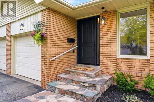 3452 Caplan Crescent, Burlington, ON - Outdoor With Exterior