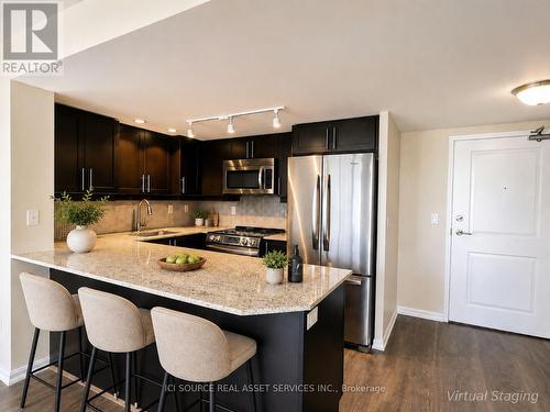 725 - 85 East Liberty Street, Toronto, ON - Indoor Photo Showing Kitchen