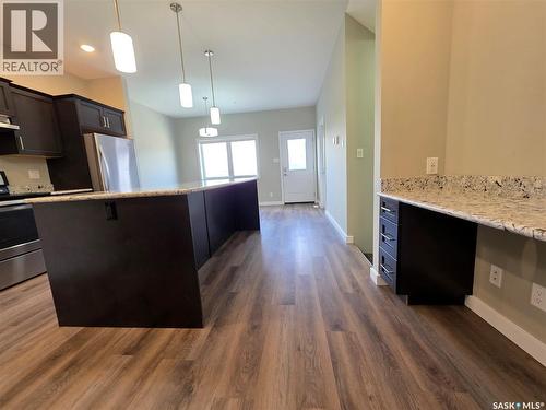 553 Douglas Drive, Swift Current, SK - Indoor Photo Showing Kitchen