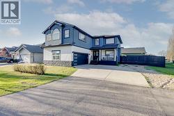 80 Canoe Square SW  Airdrie, AB T4B 2N6