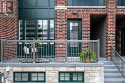 202 - 12 BLANSHARD STREET  Hamilton, ON L8P 0C7