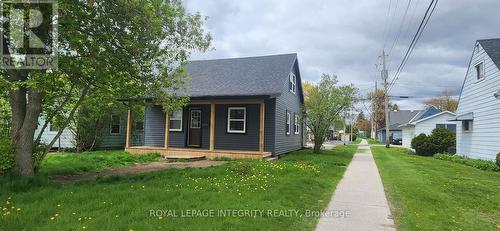 17 ROOSEVELT DRIVE  Smiths Falls, ON K7A 3J7