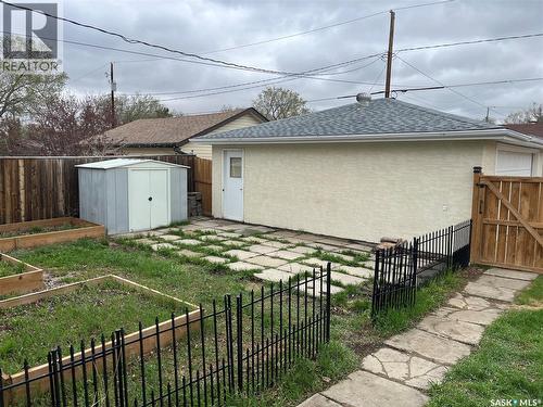 2745 Abbott Road, Regina, SK - Outdoor