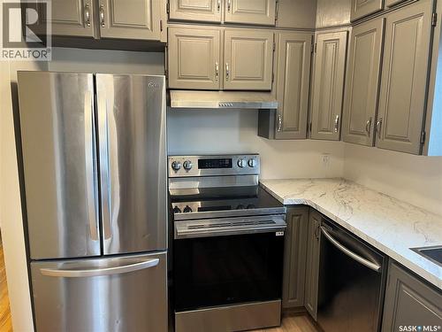 2745 Abbott Road, Regina, SK - Indoor Photo Showing Kitchen With Stainless Steel Kitchen