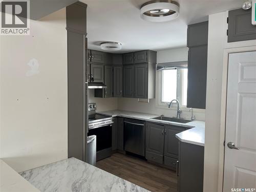 2745 Abbott Road, Regina, SK - Indoor Photo Showing Kitchen