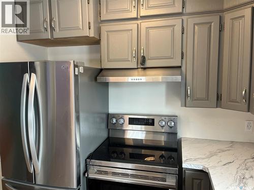 2745 Abbott Road, Regina, SK - Indoor Photo Showing Kitchen With Stainless Steel Kitchen