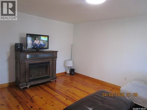 233 4Th Avenue E, Gravelbourg, SK - Indoor With Fireplace
