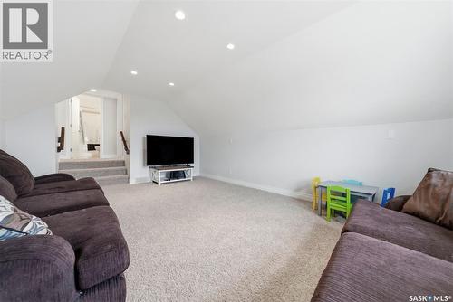 418 Nicklaus Drive, Warman, SK - Indoor Photo Showing Living Room