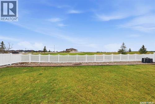 418 Nicklaus Drive, Warman, SK - Outdoor