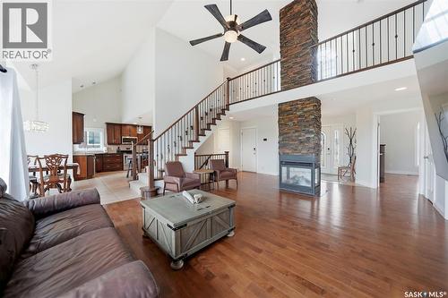418 Nicklaus Drive, Warman, SK - Indoor Photo Showing Living Room