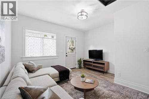 277 Main Street W, Hamilton, ON - Indoor Photo Showing Living Room