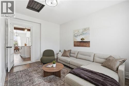 277 Main Street W, Hamilton, ON - Indoor Photo Showing Living Room