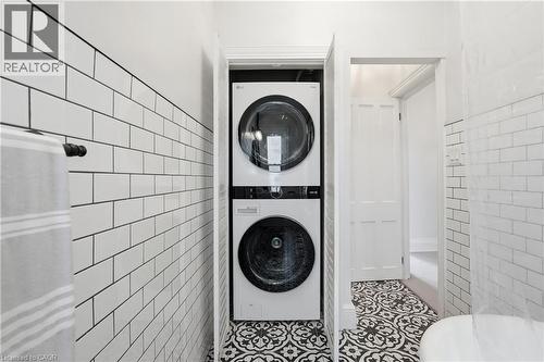 277 Main Street W, Hamilton, ON - Indoor Photo Showing Laundry Room