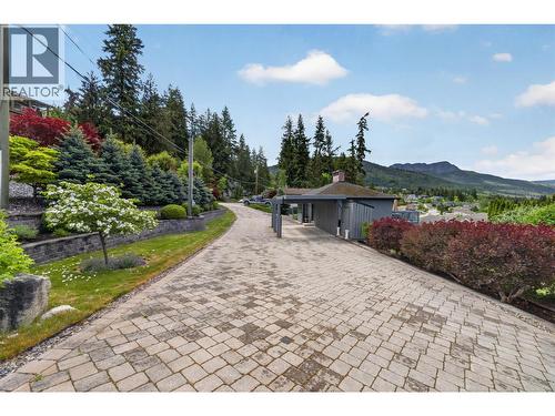 331 18 Street SE  Salmon Arm, BC V1E 1V2