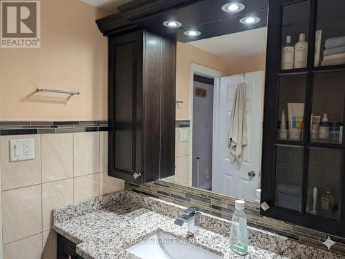 98 Chloe Crescent, Markham, ON - Indoor Photo Showing Bathroom