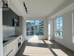 4106 - 108 PETER STREET Toronto, ON M5V 2G7