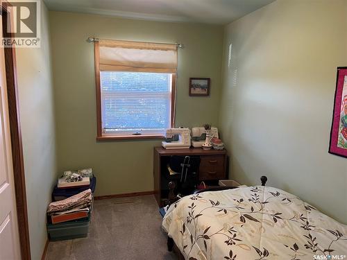 42 7Th Street Ne, Wadena, SK - Indoor Photo Showing Bedroom