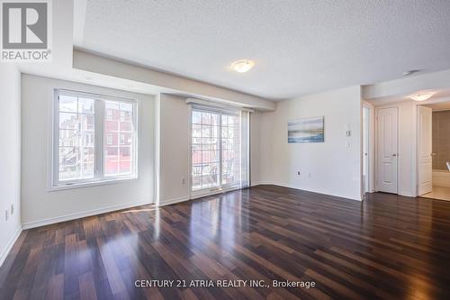 5 - 129 Isaac Devins Boulevard, Toronto, ON - Indoor Photo Showing Other Room