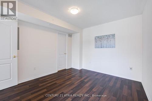 5 - 129 Isaac Devins Boulevard, Toronto, ON - Indoor Photo Showing Other Room