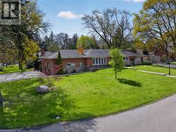 632 ELLENGALE Road  Burlington, ON L7T 3N8