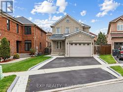 5697 CONDOR PLACE  Mississauga, ON L5V 2J4