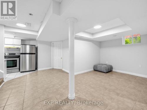 5697 Condor Place, Mississauga, ON - Indoor