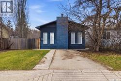 445 U AVENUE S  Saskatoon, SK S7M 3B3