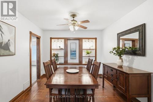 230 Beach Boulevard, Hamilton, ON - Indoor Photo Showing Dining Room
