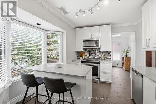 230 Beach Boulevard, Hamilton, ON - Indoor Photo Showing Kitchen With Upgraded Kitchen