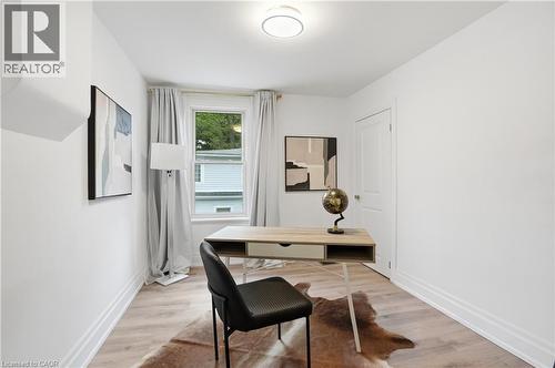 69 Highway 8, Dundas, ON - Indoor Photo Showing Dining Room