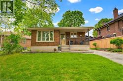 28 RIDGEWOOD Drive Brantford, ON N3R 1A3