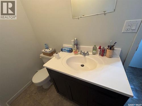 112 Stovel Avenue E, Melfort, SK - Indoor Photo Showing Bathroom