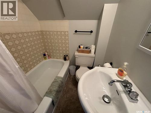 112 Stovel Avenue E, Melfort, SK - Indoor Photo Showing Bathroom