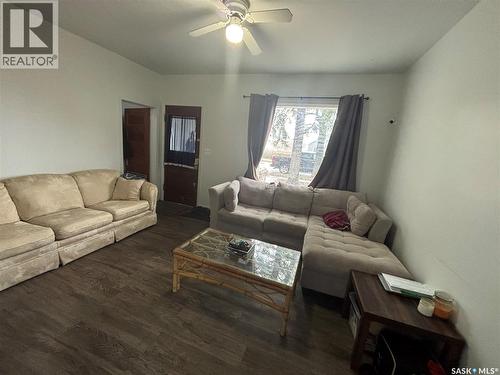 112 Stovel Avenue E, Melfort, SK - Indoor Photo Showing Living Room