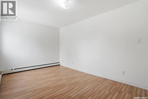 304 431 4Th Avenue N, Saskatoon, SK - Indoor Photo Showing Other Room