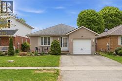 38 CARDINAL Drive Woodstock, ON N4T 1S9