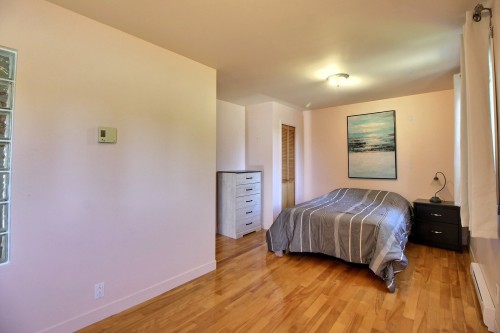 Chambre à coucher principale - 762 5E Avenue O., Amos, QC - Indoor Photo Showing Bedroom