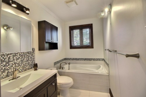 Salle de bains - 762 5E Avenue O., Amos, QC - Indoor Photo Showing Bathroom