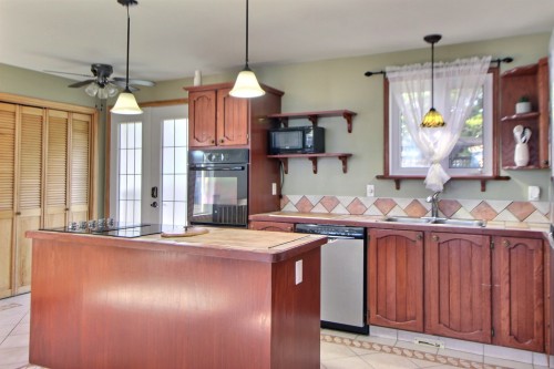 Cuisine - 762 5E Avenue O., Amos, QC - Indoor Photo Showing Kitchen With Double Sink