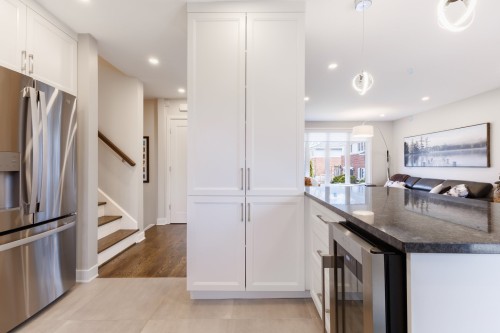 Cuisine - 126 Av. D'Embleton Crescent, Pointe-Claire, QC - Indoor Photo Showing Kitchen