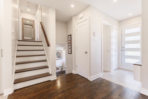 Hall d'entrée/Vestibule - 126 Av. D'Embleton Crescent, Pointe-Claire, QC - Indoor Photo Showing Other Room