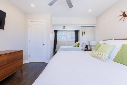 Chambre à coucher principale - 126 Av. D'Embleton Crescent, Pointe-Claire, QC - Indoor Photo Showing Bedroom