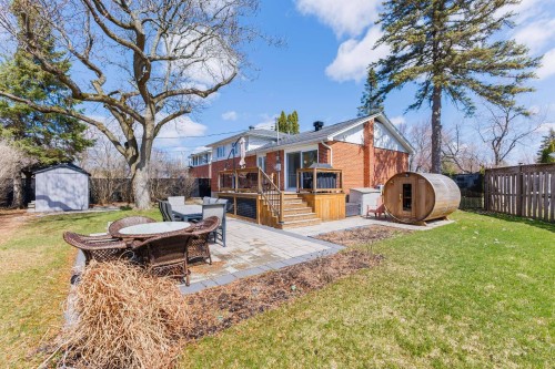 Cour - 126 Av. D'Embleton Crescent, Pointe-Claire, QC - Outdoor