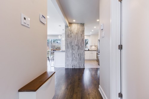 Hall d'entrée/Vestibule - 126 Av. D'Embleton Crescent, Pointe-Claire, QC - Indoor Photo Showing Other Room